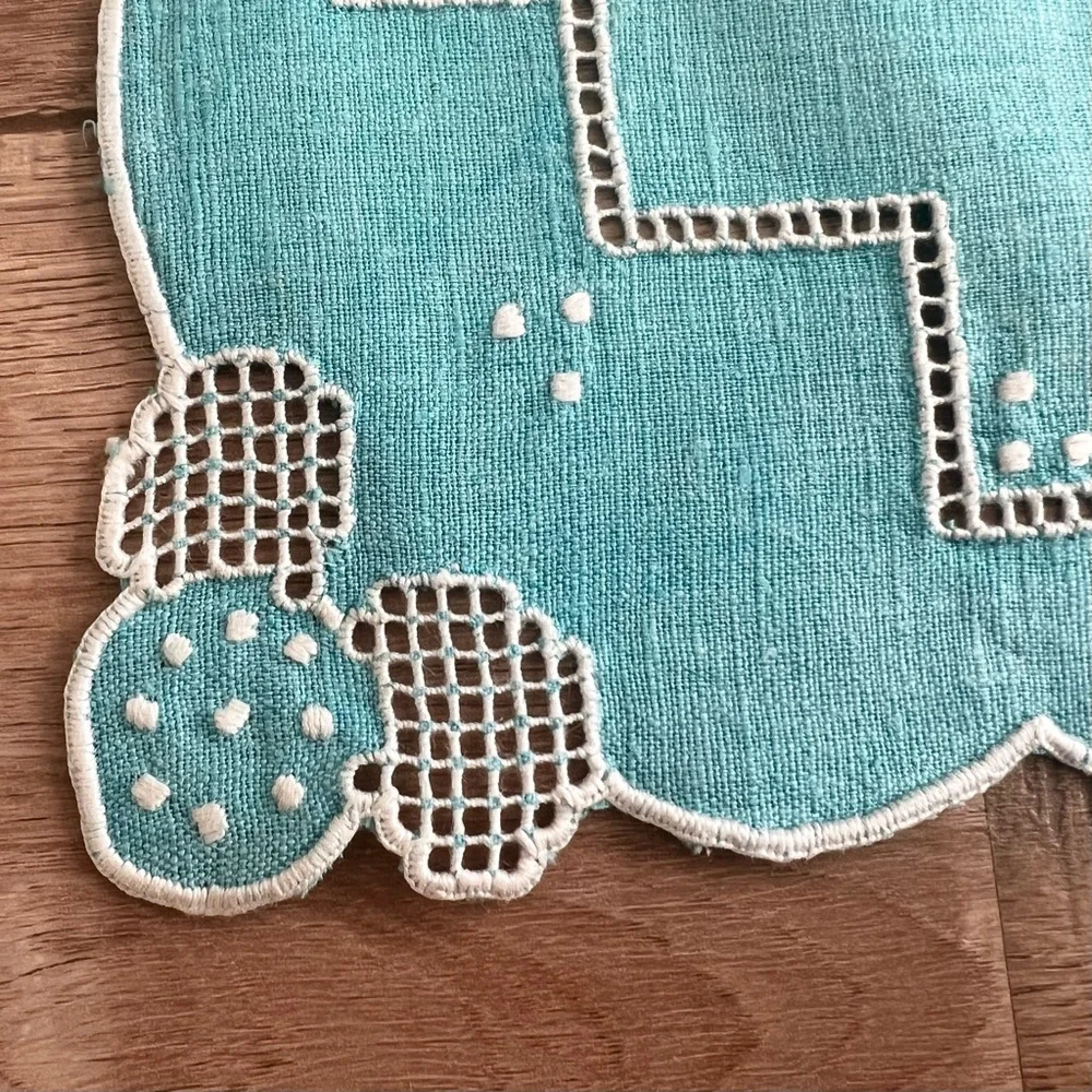 Crochet Embroidered‎ Blue Linen Placemats Table Cloth Set Of 2 - 9.25” X 13.75”
